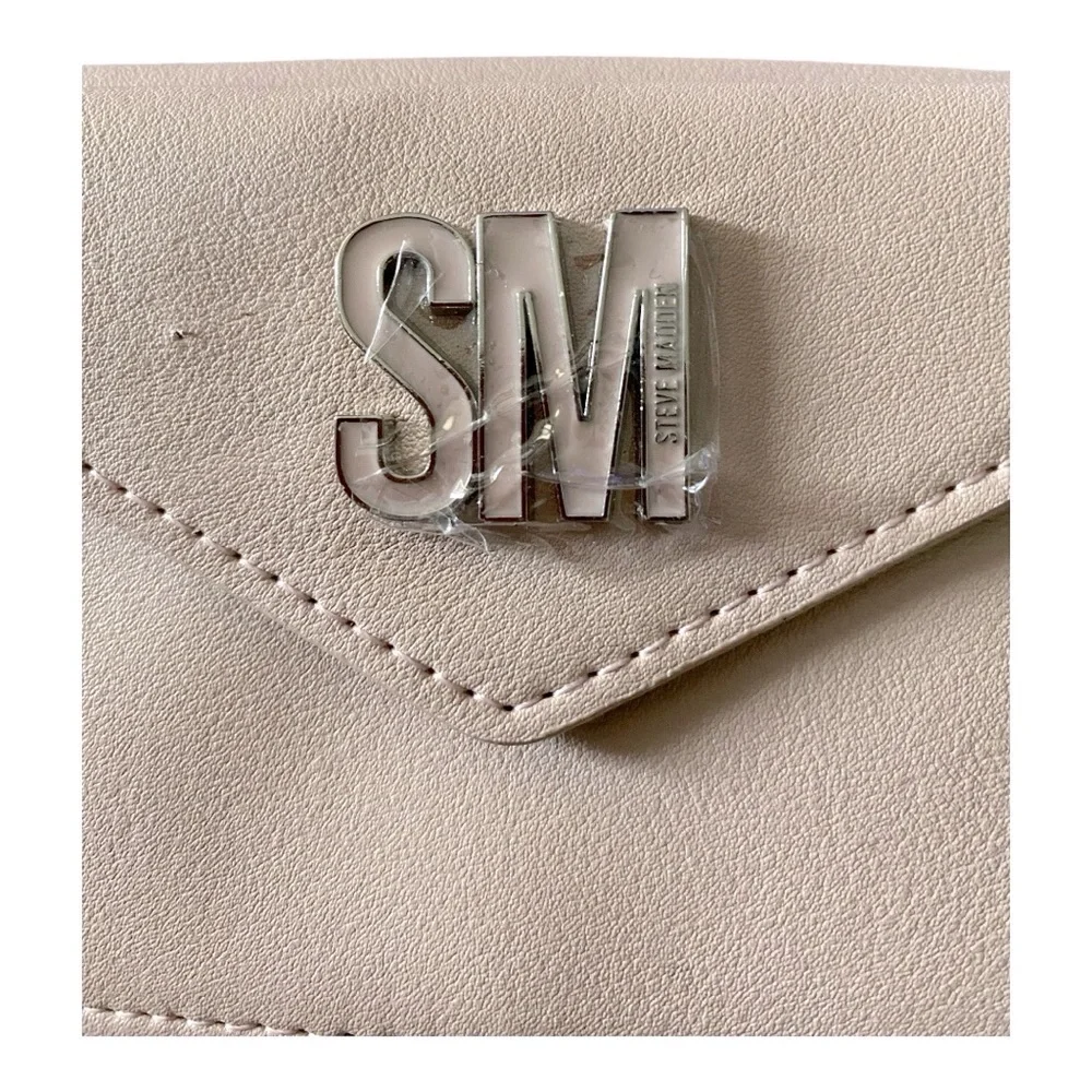 NWT-STEVE MADDEN-BLUSH COLOR WALLET